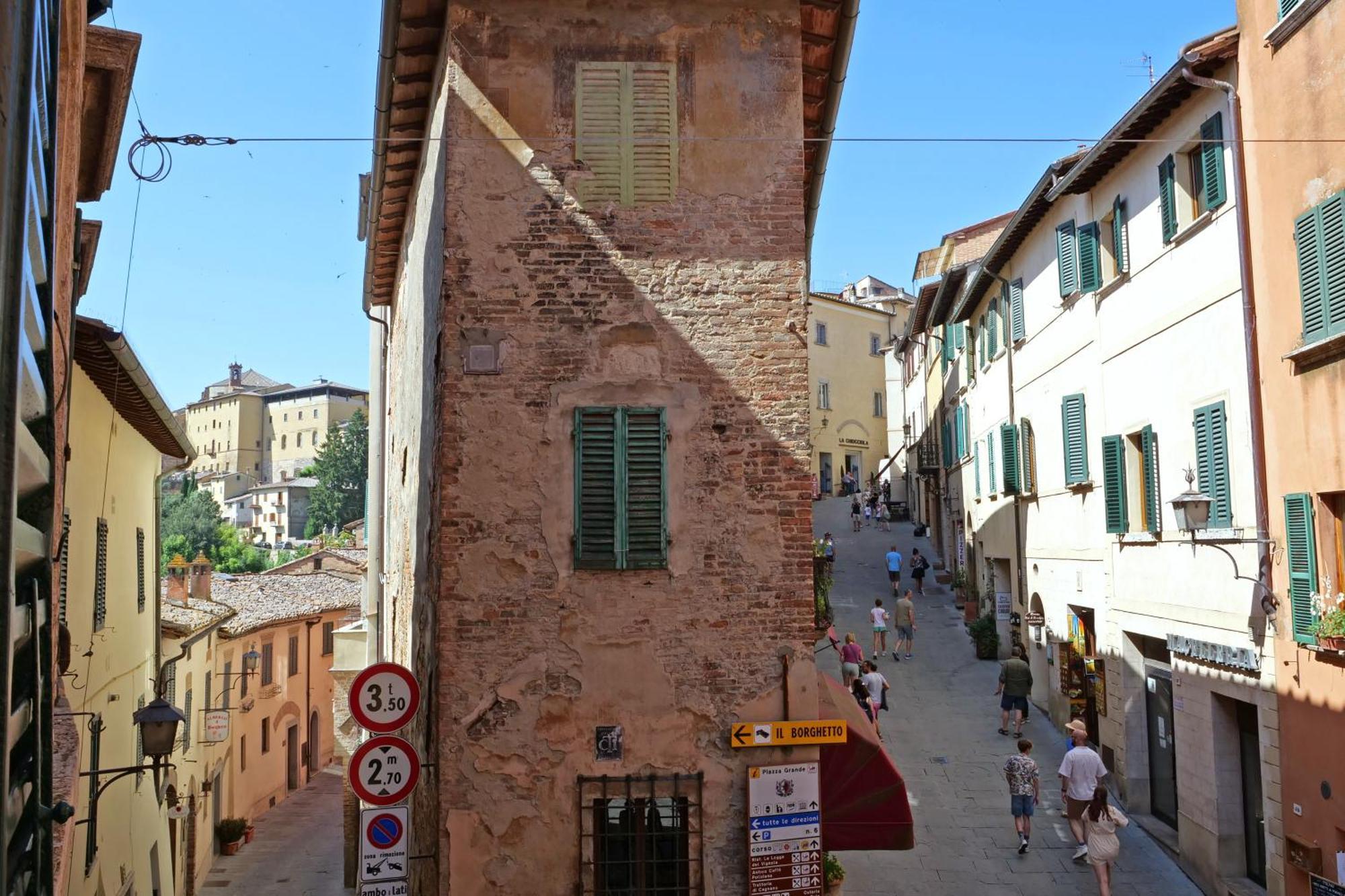 Delcorto Suites Montepulciano Stazione Esterno foto